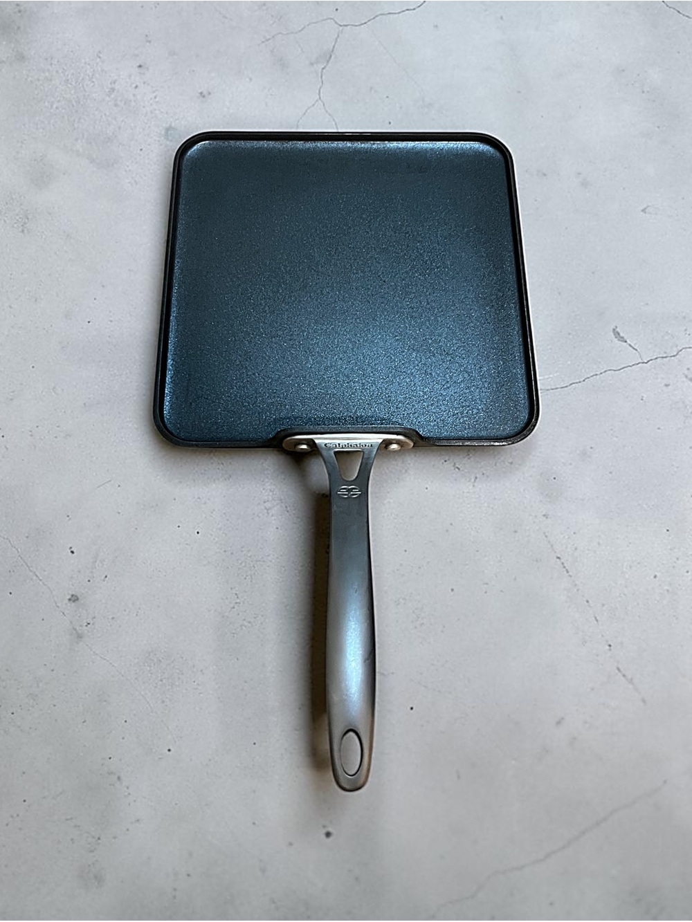 Calphalon 1211 Premier Hard-Anodized, non-stick square griddle pan